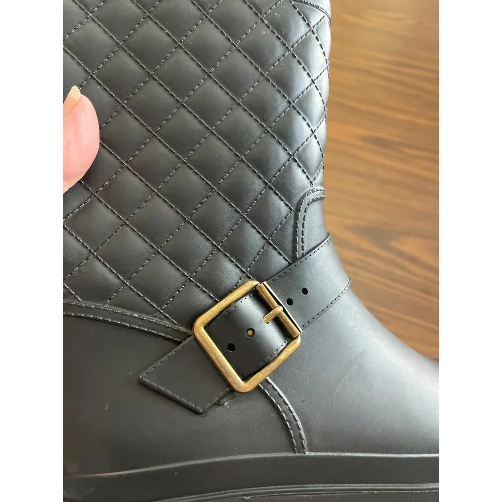 Portland Beltie black pull on rain boots size 5